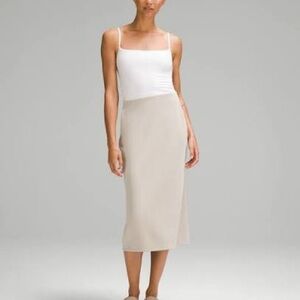 LULULEMON Softstream high rise midi skirt, size 6